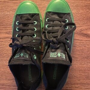 Converse All Star Shoes Black and Green Mens Size 7/Women's Size 9